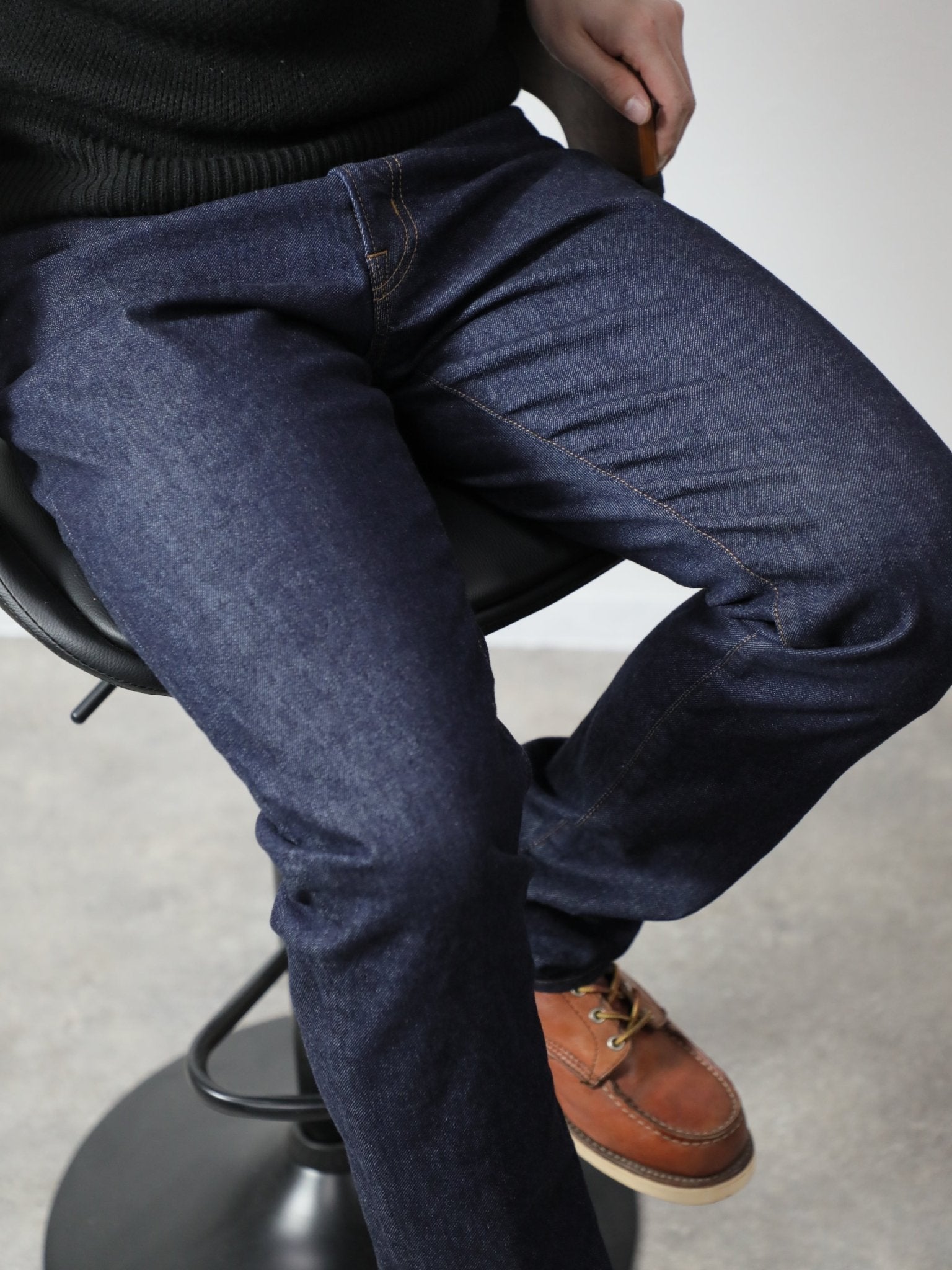 JUST FIT JEANS発売。体形に合わせるのは、服のほうだ。 – BOBSON JEANS