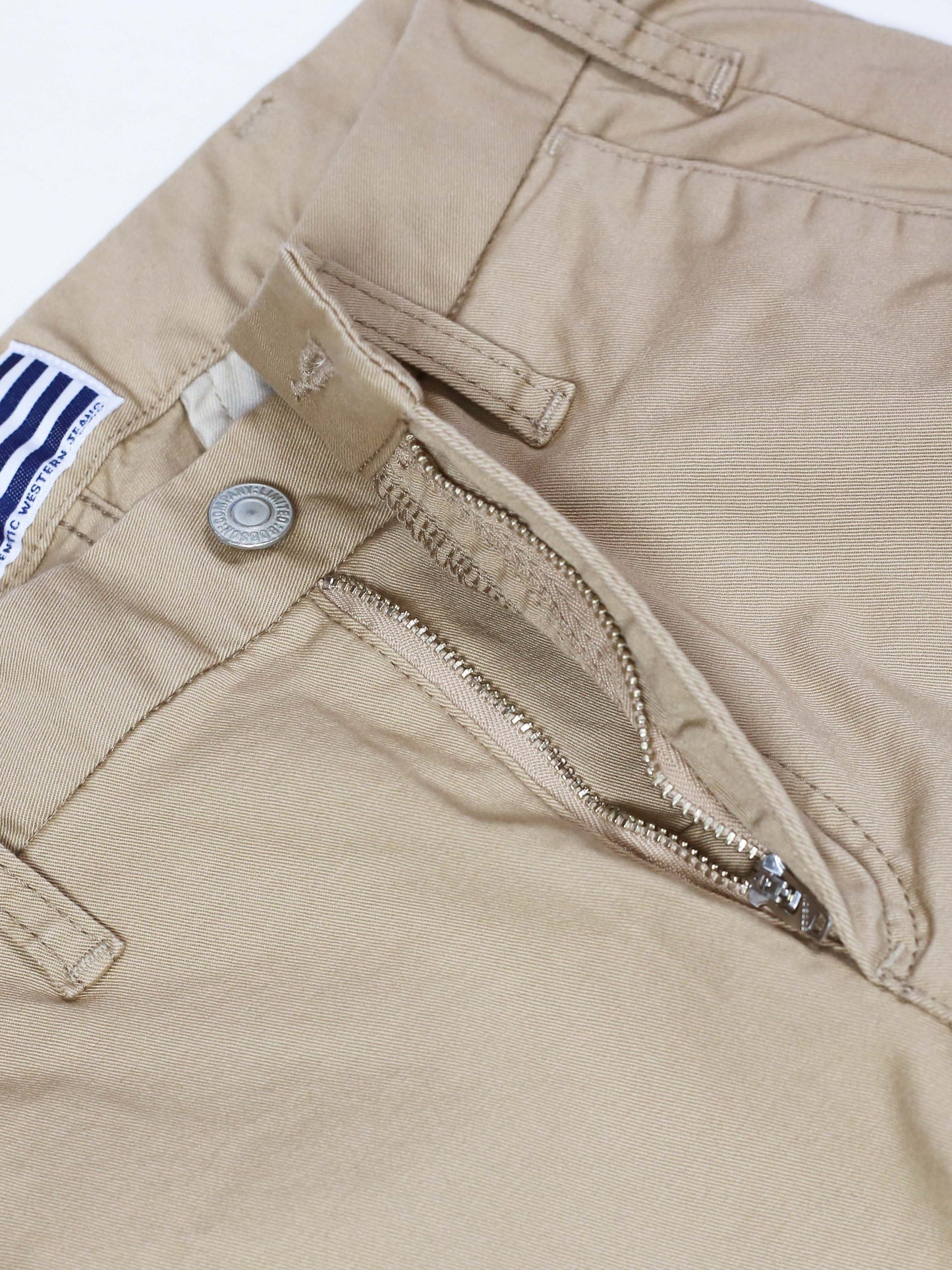 BOBSON | ボブソン | ハイブリッドチノ | キレイ目コーデ | ストレッチ | カラーバリエーション | ベーシック | 高品質 | テーパード | ワンウオッシュ | レディスコーデ | ベージュ | ヒッピー カジュアル