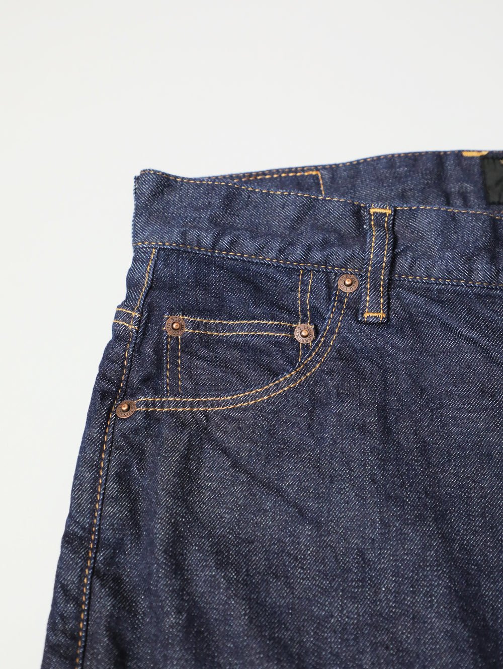 BOBSON | ボブソン | 岡山デニム | ストレッチジーンズ | ジーンズコーデ | メンズコーデ | シューカット | ワンウォッシュ