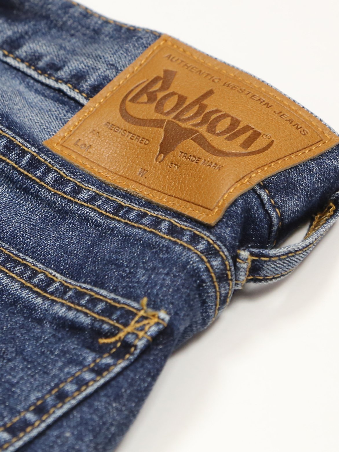 BOBSON | ボブソン | 岡山デニム | ストレッチジーンズ | ジーンズコーデ | カラーバリエーション | ベーシック | リベット | 高品質 | ビンテージ加工 | テーパード