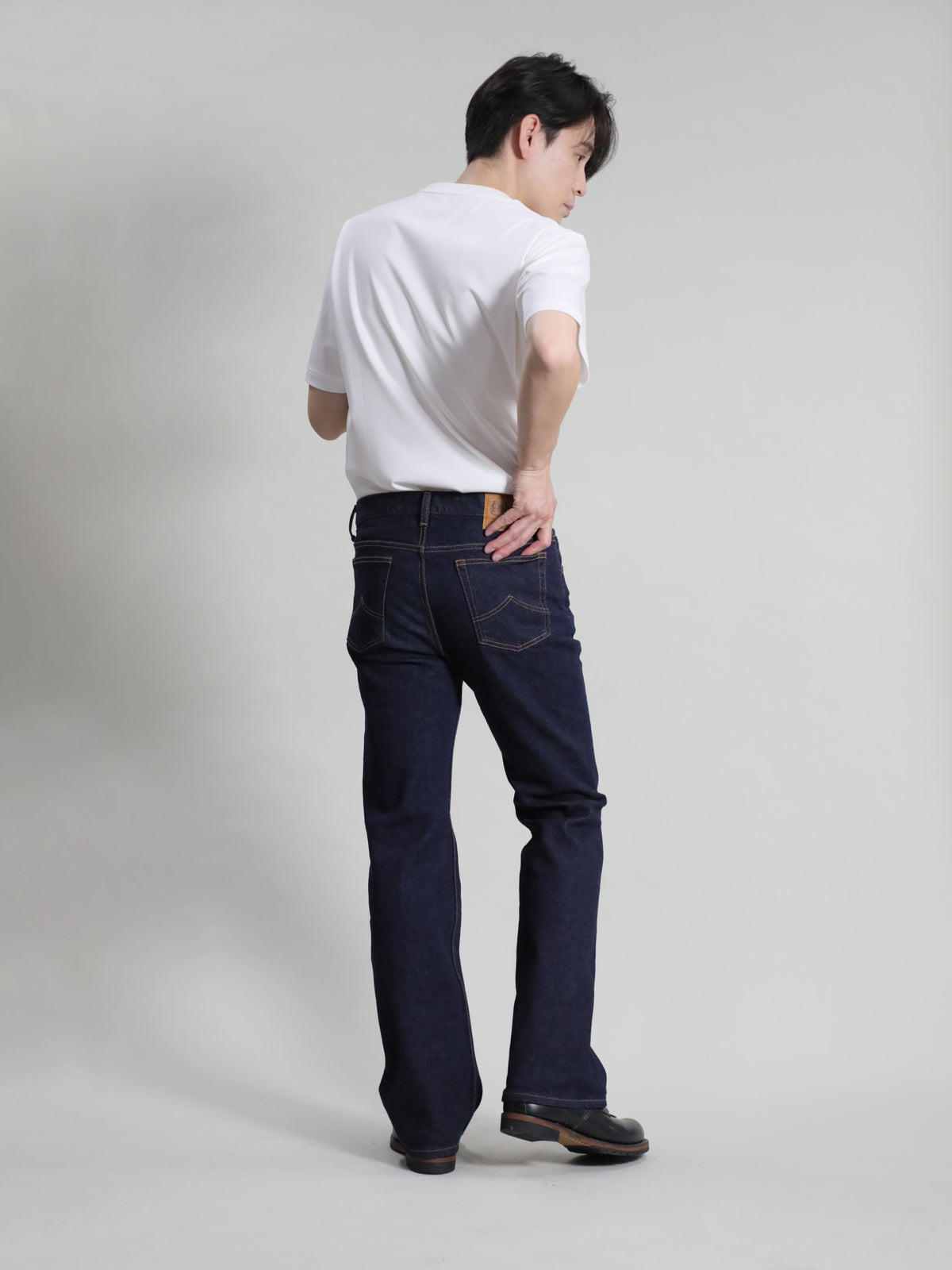 ブーツカットジーンズ ワンウォッシュカラー/ユニセックス – BOBSON JEANS