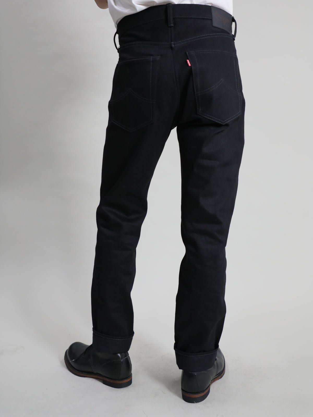 B-1969-XX-J-BK　【岡山産 縦横ブラックブラックセルビッチデニム】 ジーンズ　Straight Black Selvedge Denim