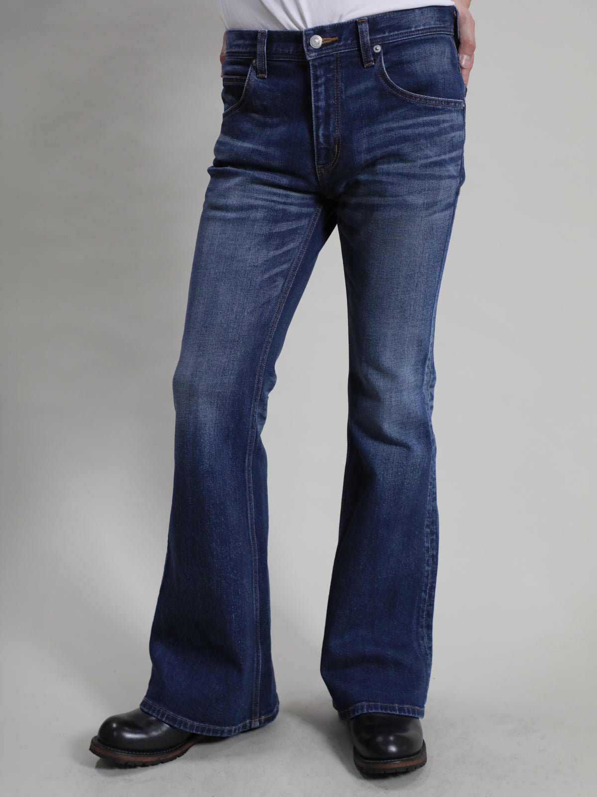 ベルボトムジーンズ　ユーズドカラー/ユニセックス　12.5oz