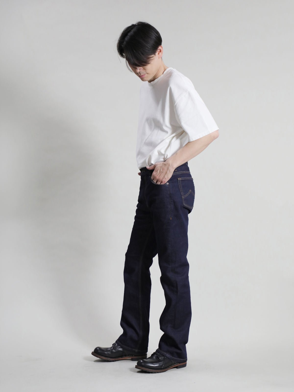 シューカットジーンズ ワンウォッシュカラー/ユニセックス – BOBSON JEANS