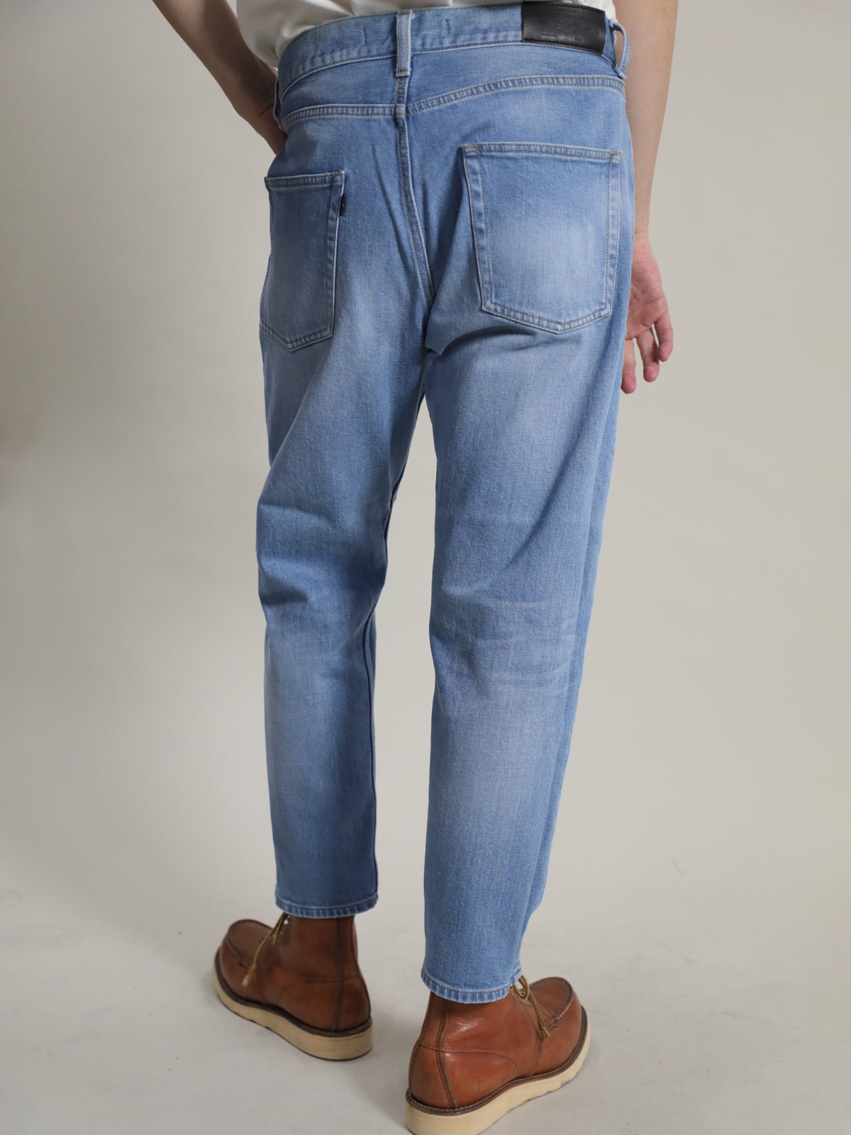 ワイドフィットテーパードジーンズ　ブリーチカラー/ユニセックス  12.5oz