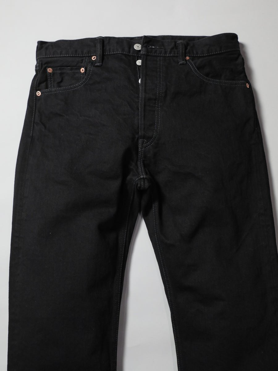 B-1969-XX-J-BK-680　【岡山産 縦横ブラックブラックセルビッチデニム】ジーンズワンウオッシュ　Straight Black Selvedge Denim  Onewash